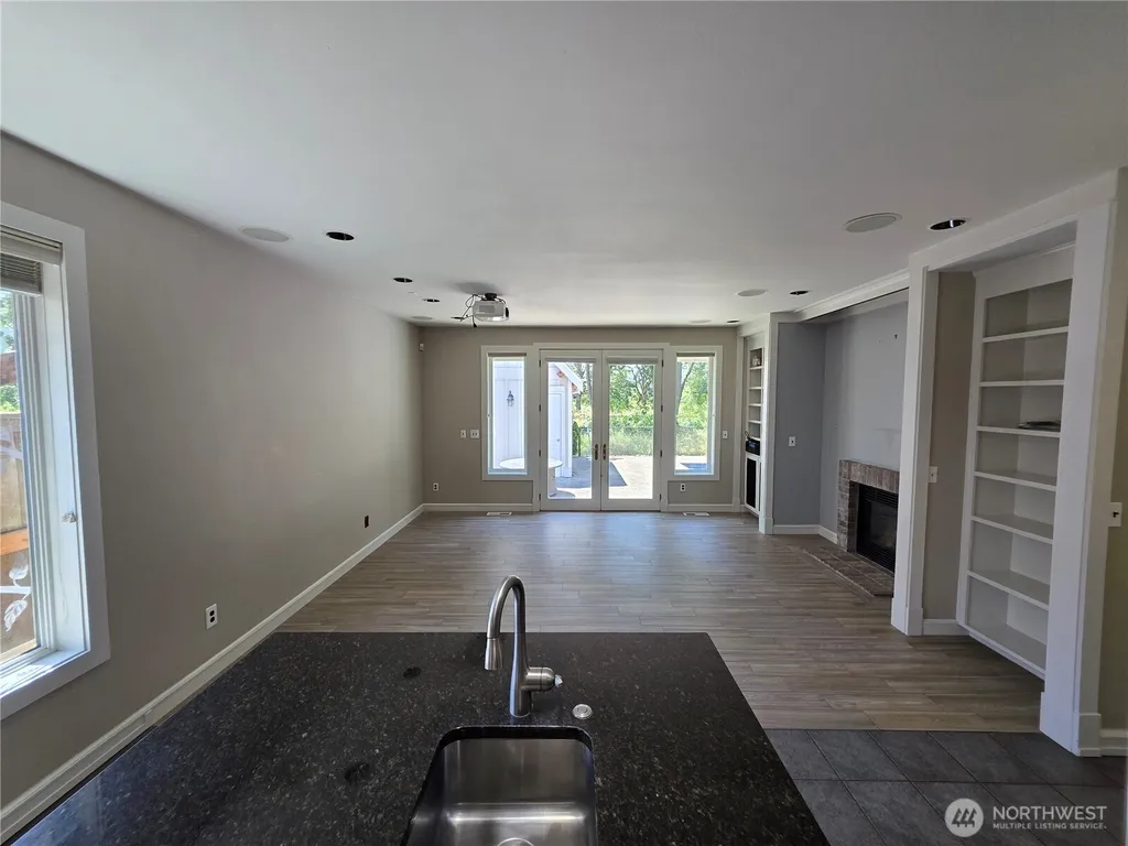 5015 81st Street SW Lakewood WA 98499