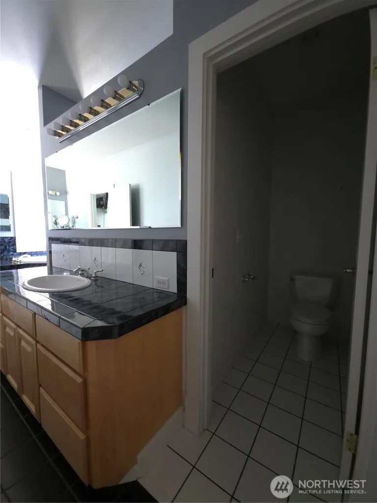 5015 81st Street SW Lakewood WA 98499