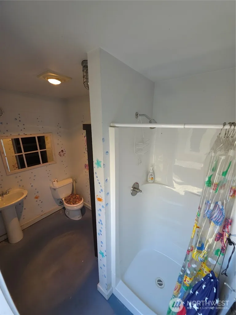 5015 81st Street SW Lakewood WA 98499