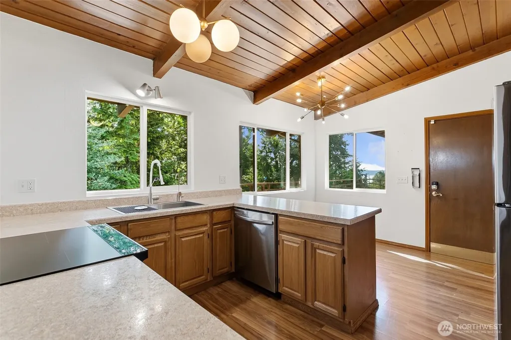 30807 26th Avenue SW Federal Way WA 98023