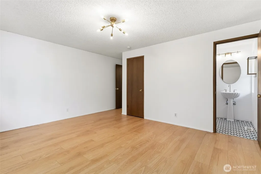 30807 26th Avenue SW Federal Way WA 98023