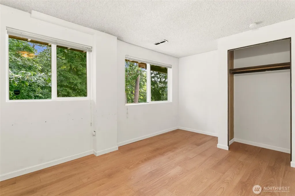 30807 26th Avenue SW Federal Way WA 98023