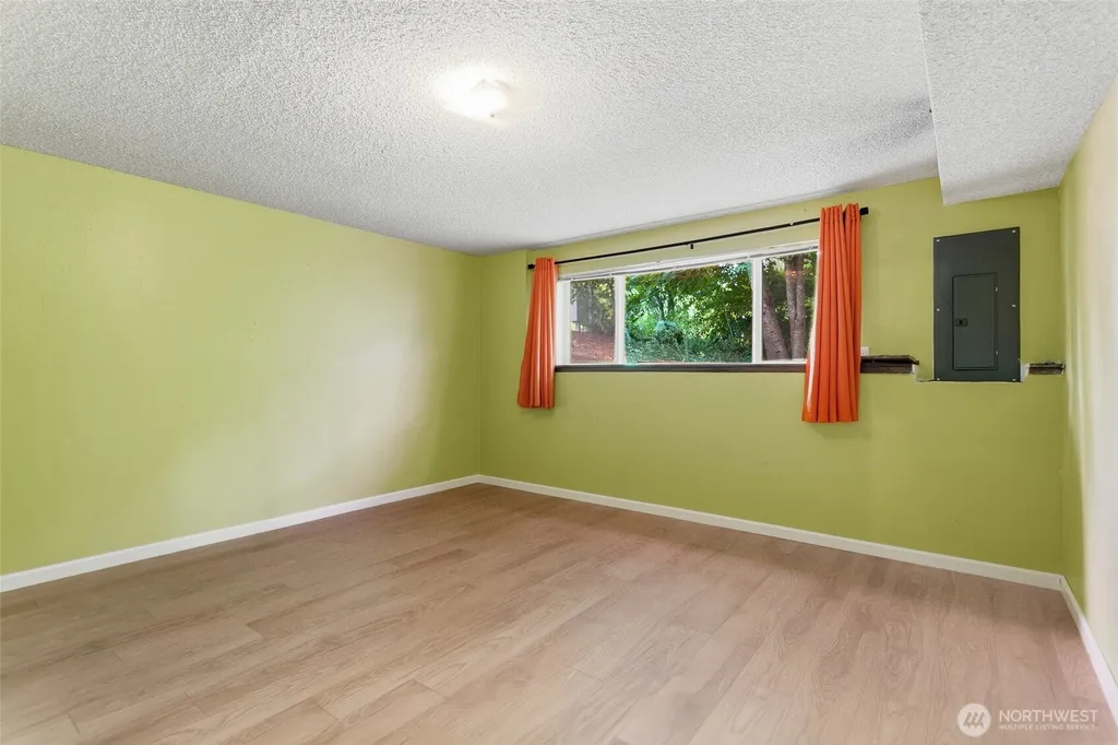 30807 26th Avenue SW Federal Way WA 98023