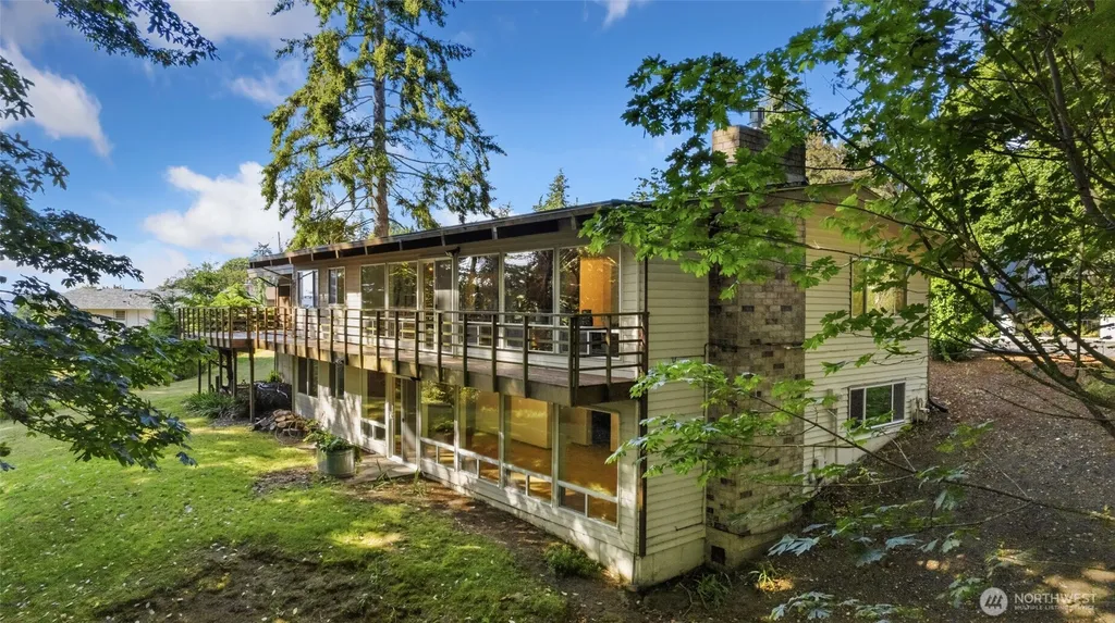 30807 26th Avenue SW Federal Way WA 98023