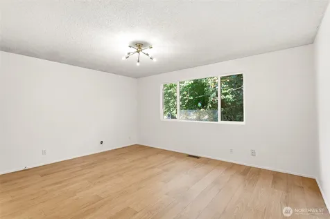 30807 26th Avenue SW Federal Way WA 98023