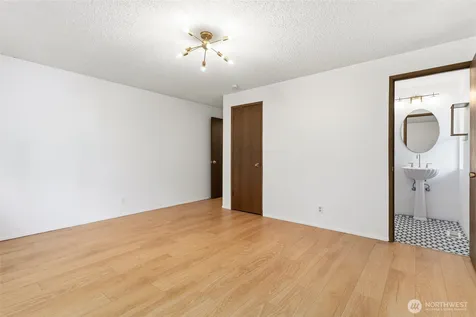 30807 26th Avenue SW Federal Way WA 98023