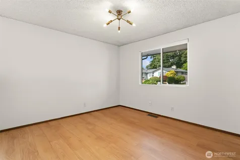 30807 26th Avenue SW Federal Way WA 98023