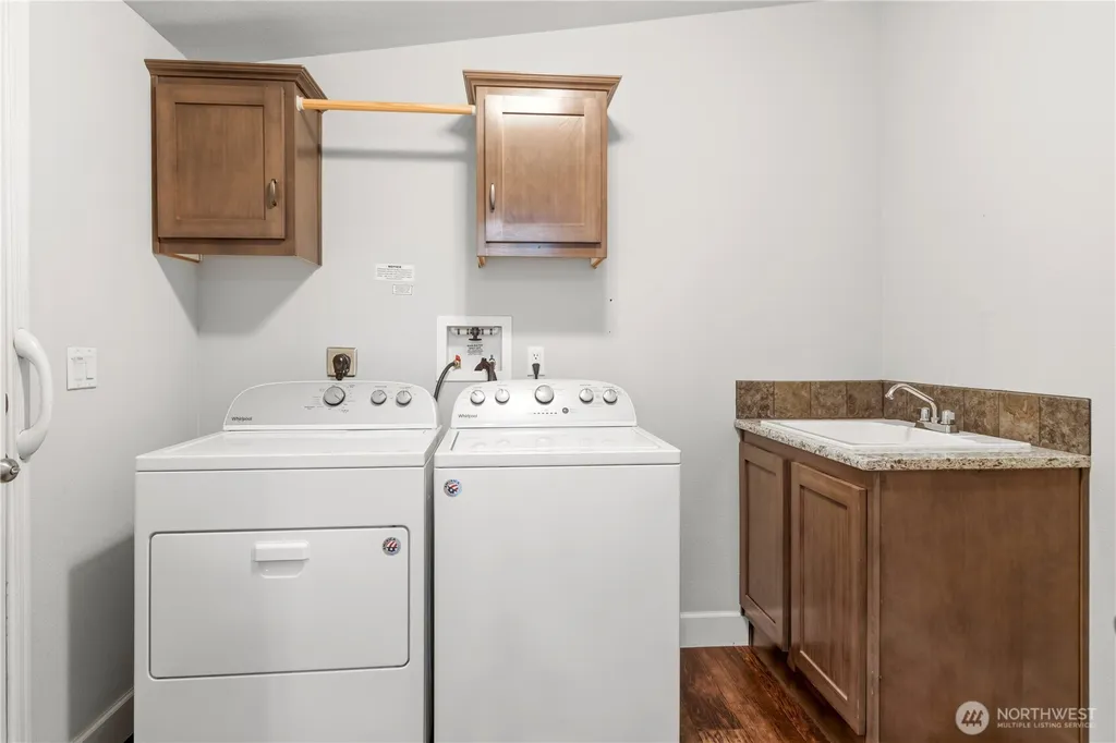 4278 Lakeview Lane SE Lacey WA 98503