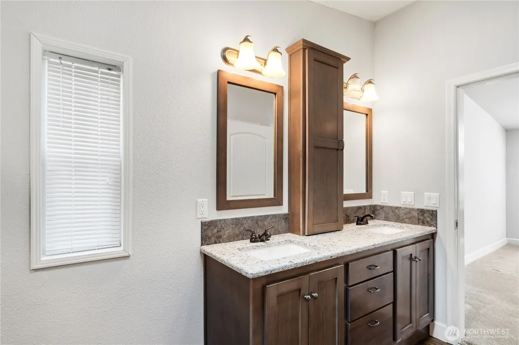 4278 Lakeview Lane SE Lacey WA 98503