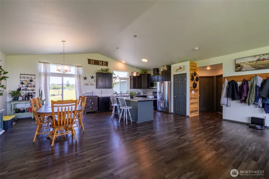 125 Apple Tree Lane Onalaska WA 98570