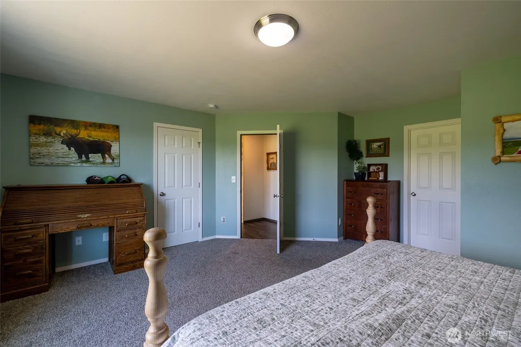 125 Apple Tree Lane Onalaska WA 98570