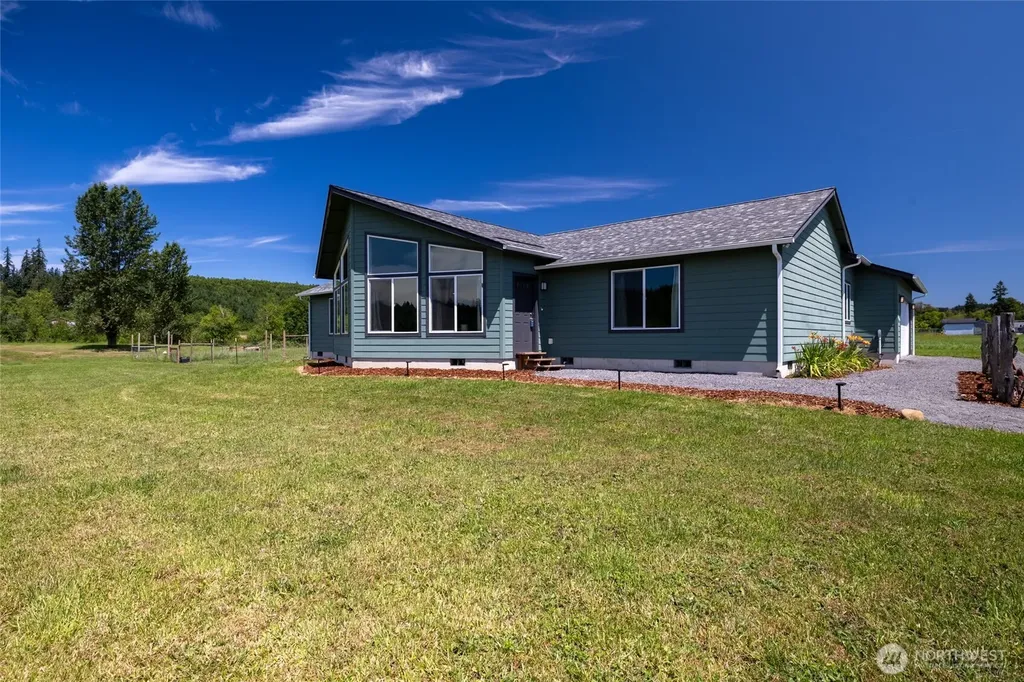 125 Apple Tree Lane Onalaska WA 98570