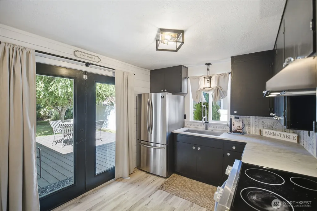 4114 S Hosmer Street Tacoma WA 98418