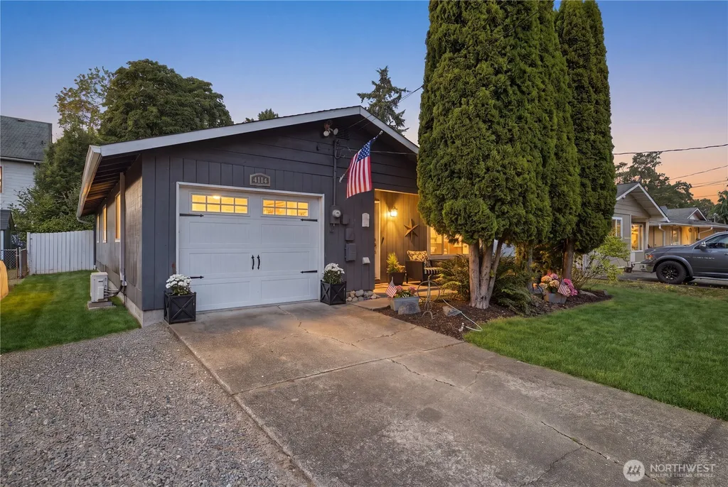 4114 S Hosmer Street Tacoma WA 98418