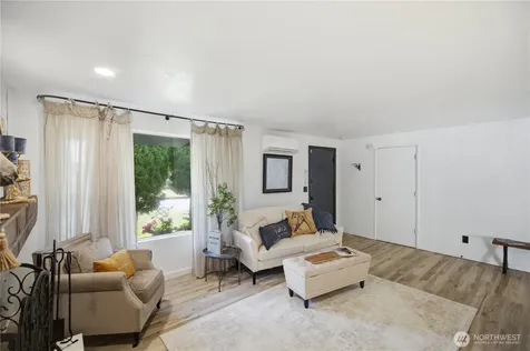 4114 S Hosmer Street Tacoma WA 98418