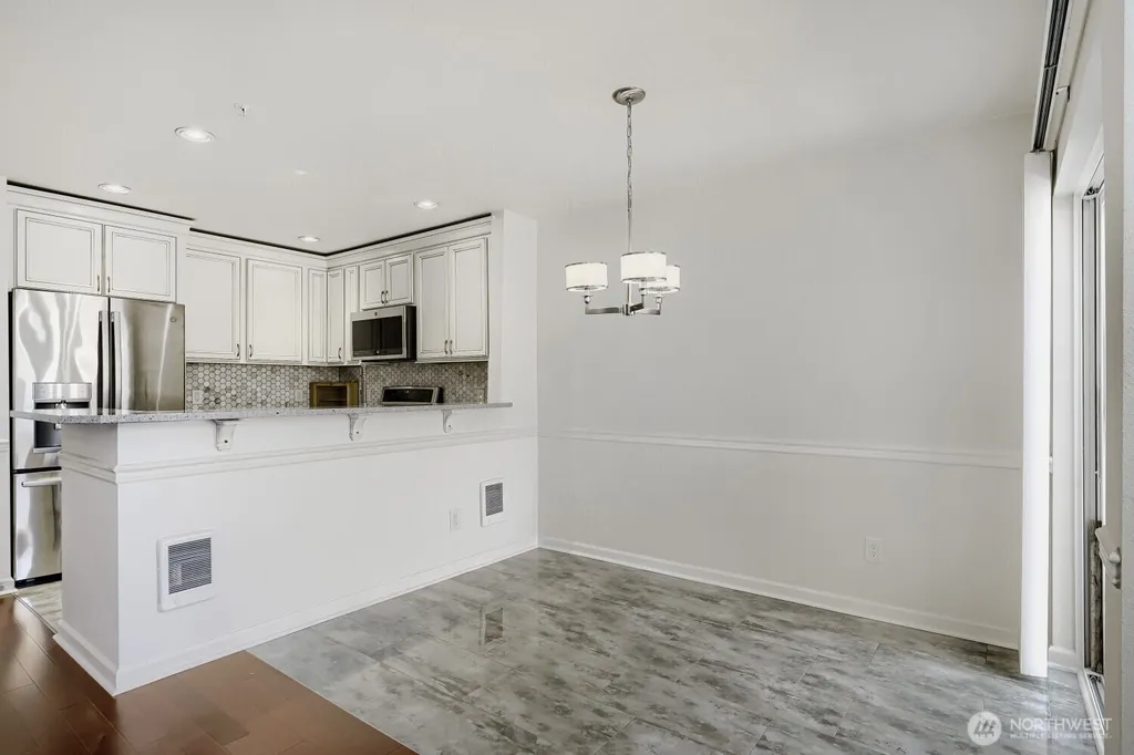 6628 S 238th Place Kent WA 98032