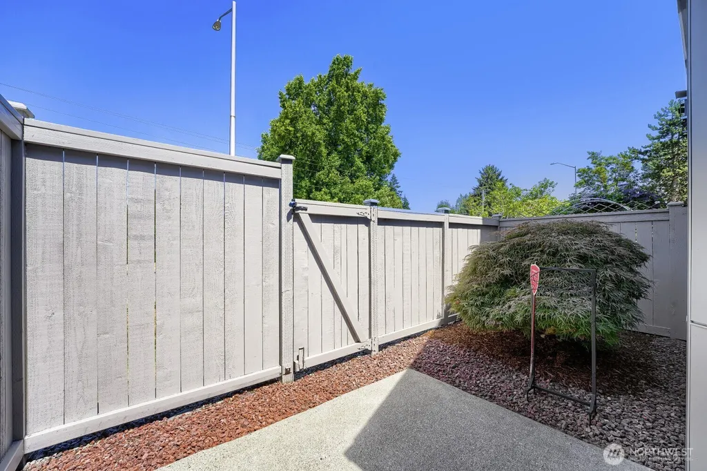 6628 S 238th Place Kent WA 98032