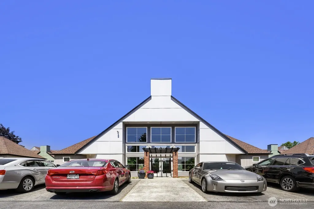 6628 S 238th Place Kent WA 98032