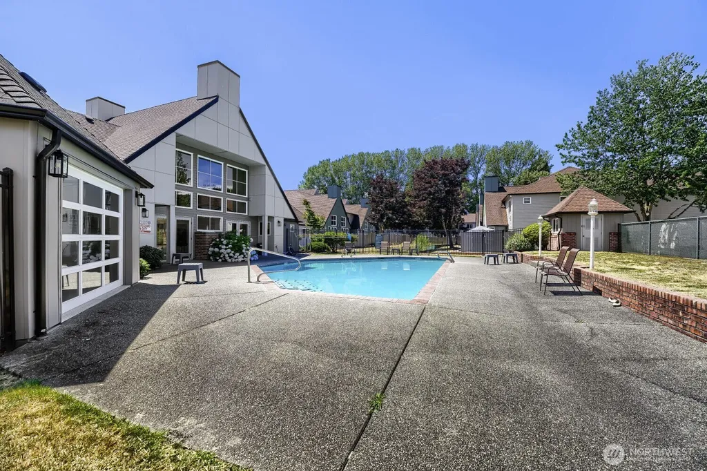 6628 S 238th Place Kent WA 98032