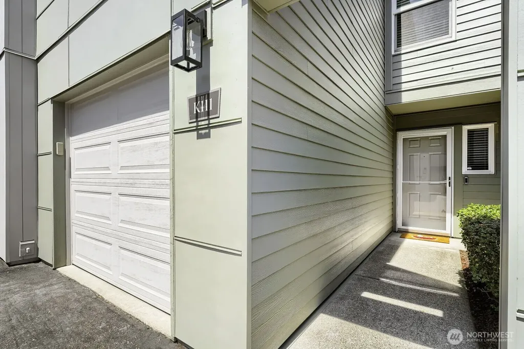 6628 S 238th Place Kent WA 98032