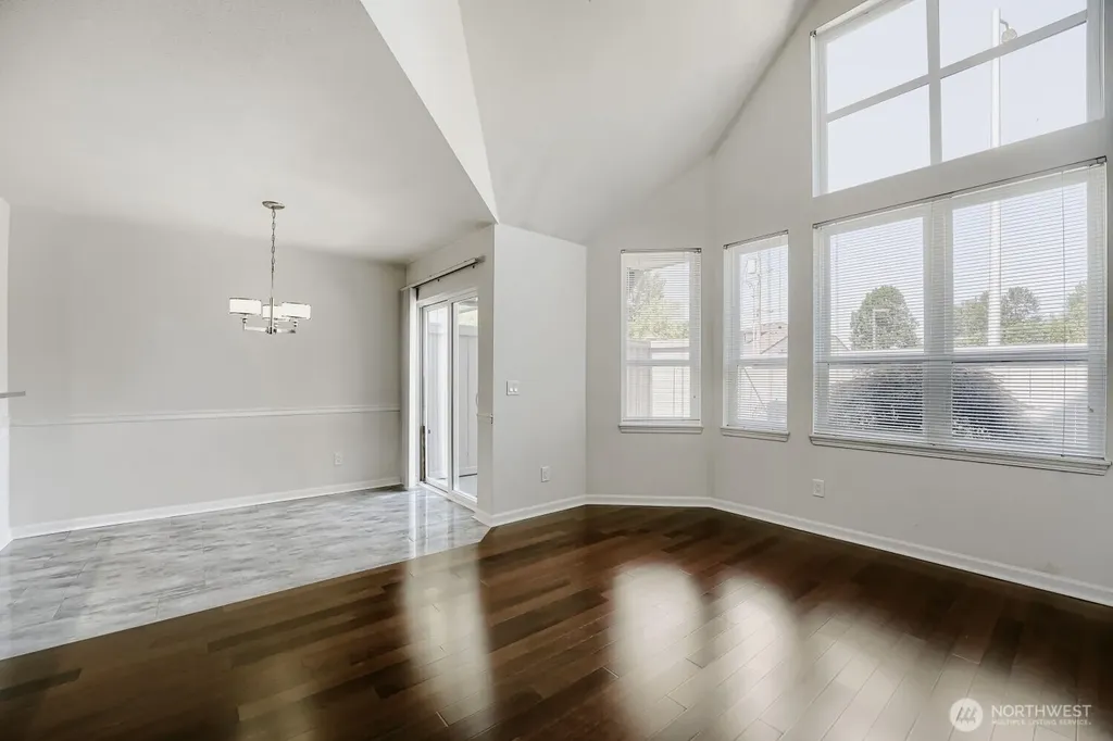 6628 S 238th Place Kent WA 98032