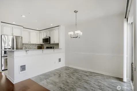 6628 S 238th Place Kent WA 98032