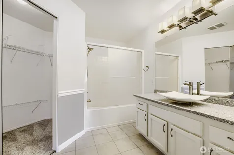 6628 S 238th Place Kent WA 98032