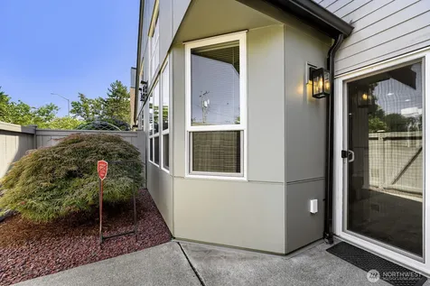 6628 S 238th Place Kent WA 98032