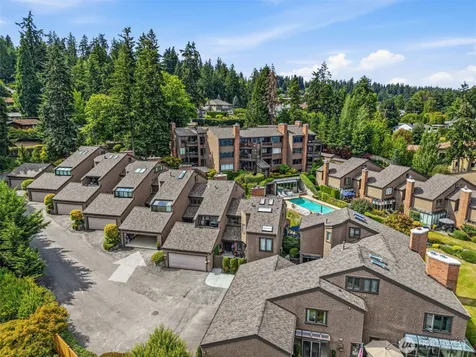 3110 W Lake Sammamish Pkwy SE Bellevue WA 98008
