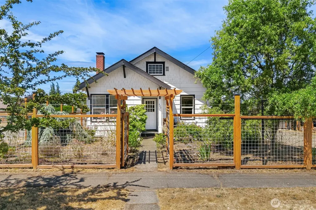 322 S Jones Street Port Angeles WA 98362