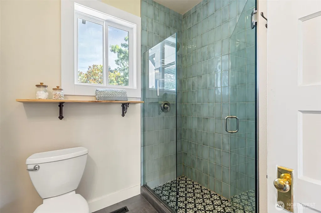 322 S Jones Street Port Angeles WA 98362