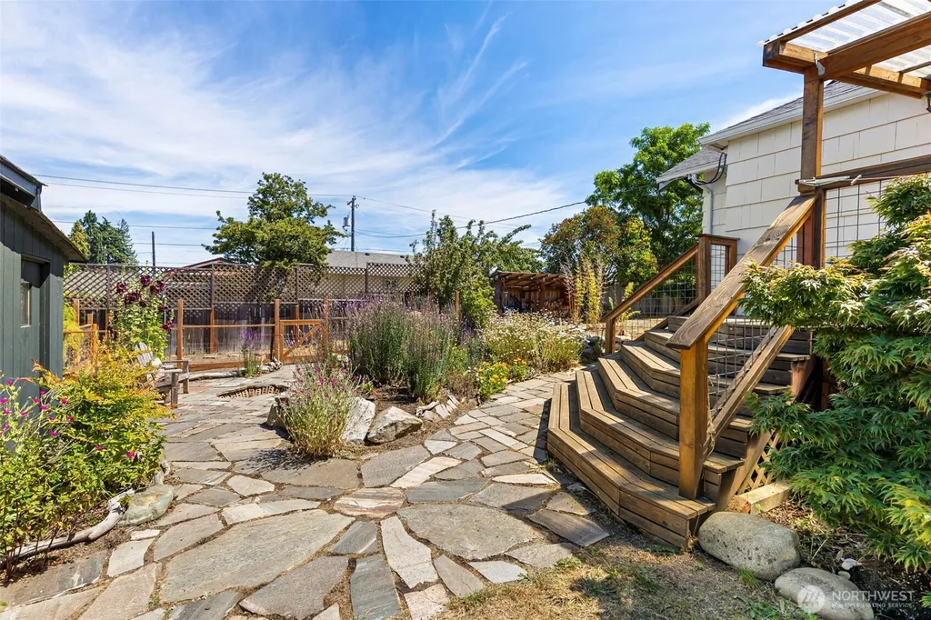322 S Jones Street Port Angeles WA 98362