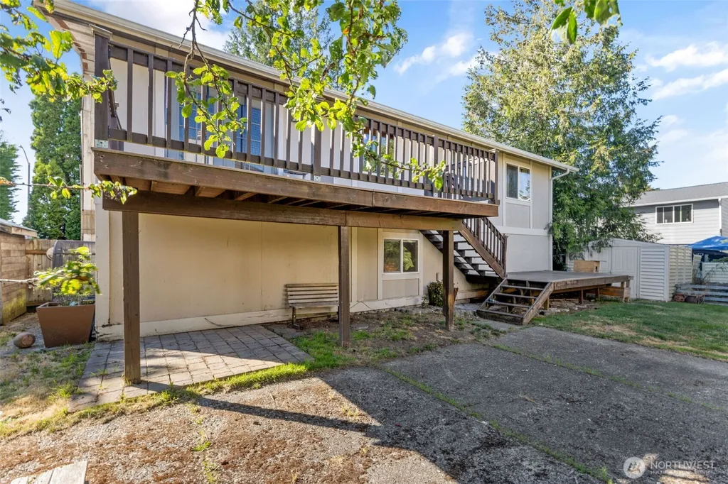 3335 Centennial Way NE Tacoma WA 98422