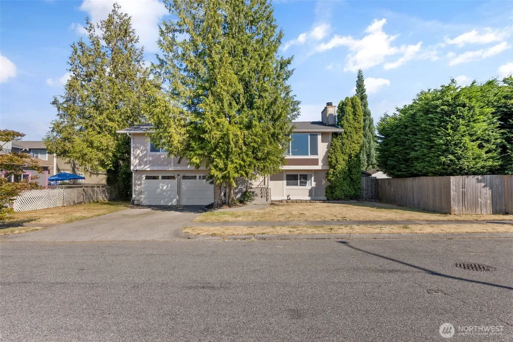 3335 Centennial Way NE Tacoma WA 98422