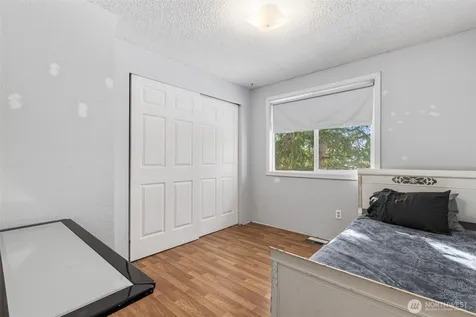 3335 Centennial Way NE Tacoma WA 98422