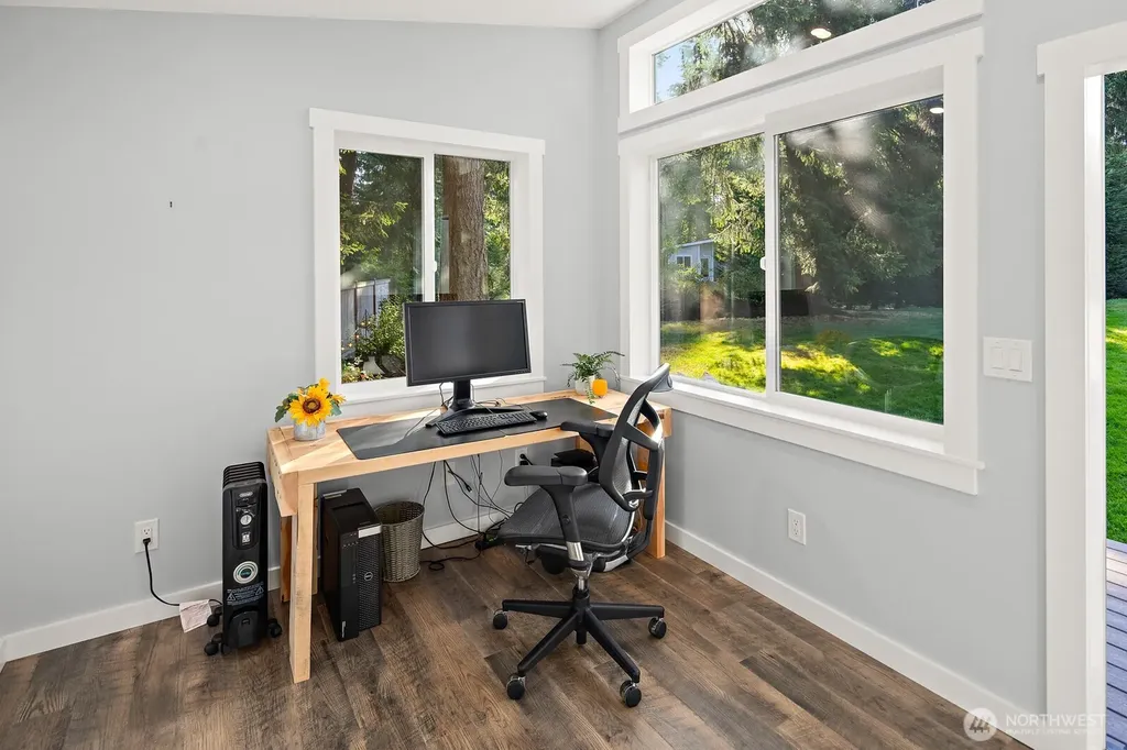 16537 SE 45th Place Bellevue WA 98006