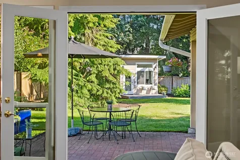 16537 SE 45th Place Bellevue WA 98006
