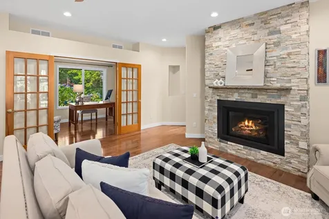 16537 SE 45th Place Bellevue WA 98006
