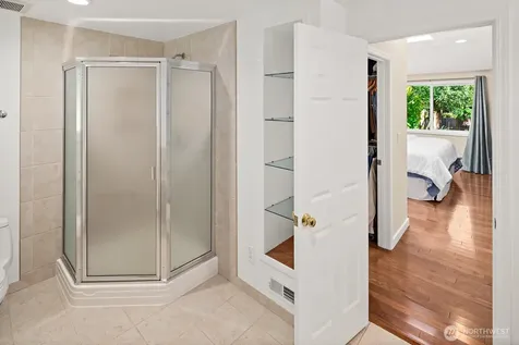 16537 SE 45th Place Bellevue WA 98006