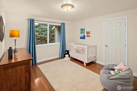 16537 SE 45th Place Bellevue WA 98006