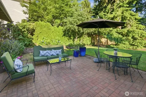16537 SE 45th Place Bellevue WA 98006