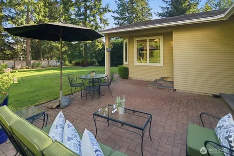 16537 SE 45th Place Bellevue WA 98006