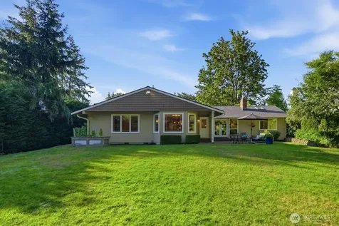 16537 SE 45th Place Bellevue WA 98006