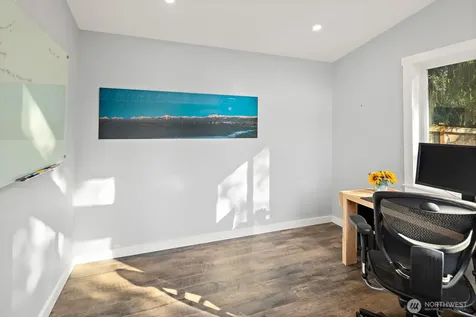 16537 SE 45th Place Bellevue WA 98006