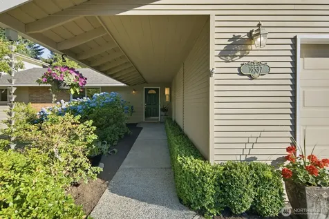 16537 SE 45th Place Bellevue WA 98006