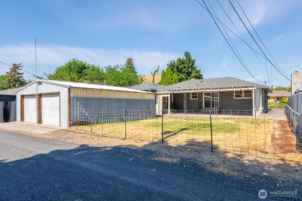 36 F Street SW Ephrata WA 98823