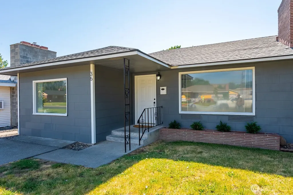36 F Street SW Ephrata WA 98823