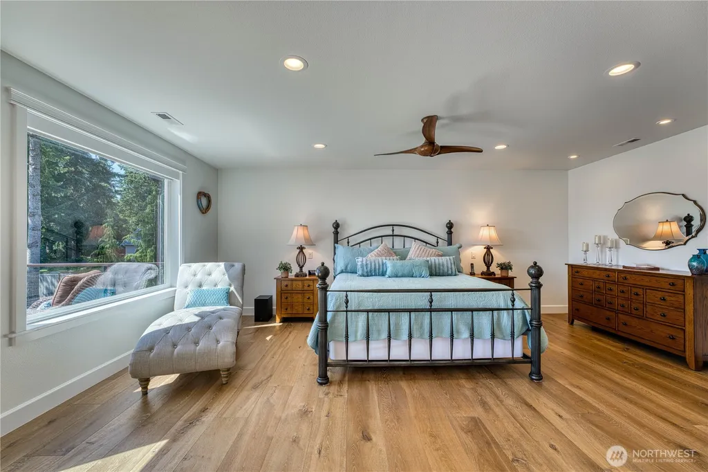 802 Jewil Drive Fox Island WA 98333