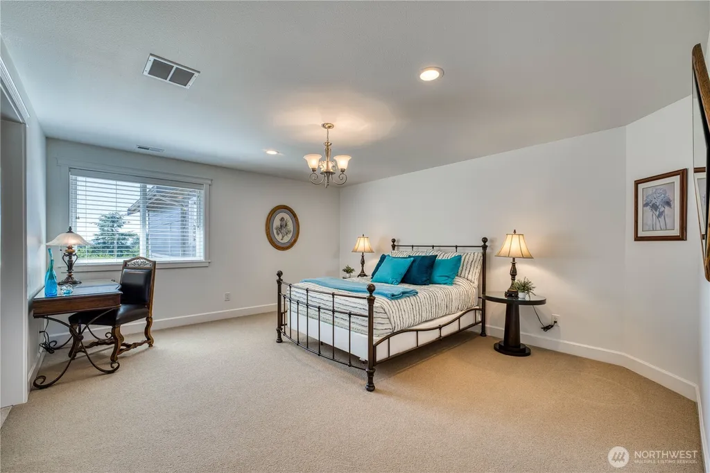 802 Jewil Drive Fox Island WA 98333