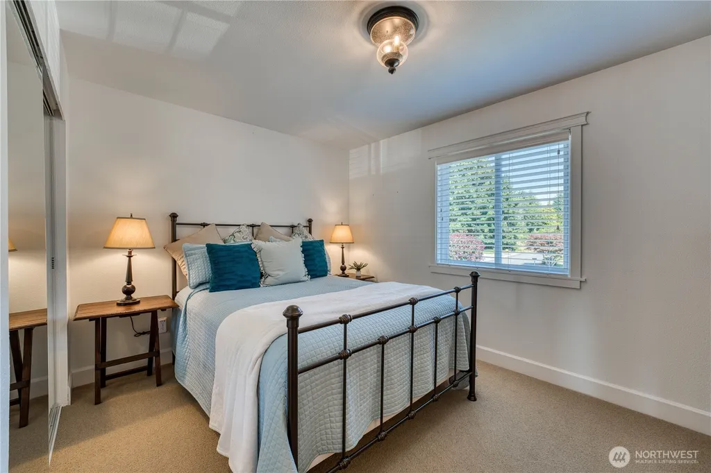 802 Jewil Drive Fox Island WA 98333